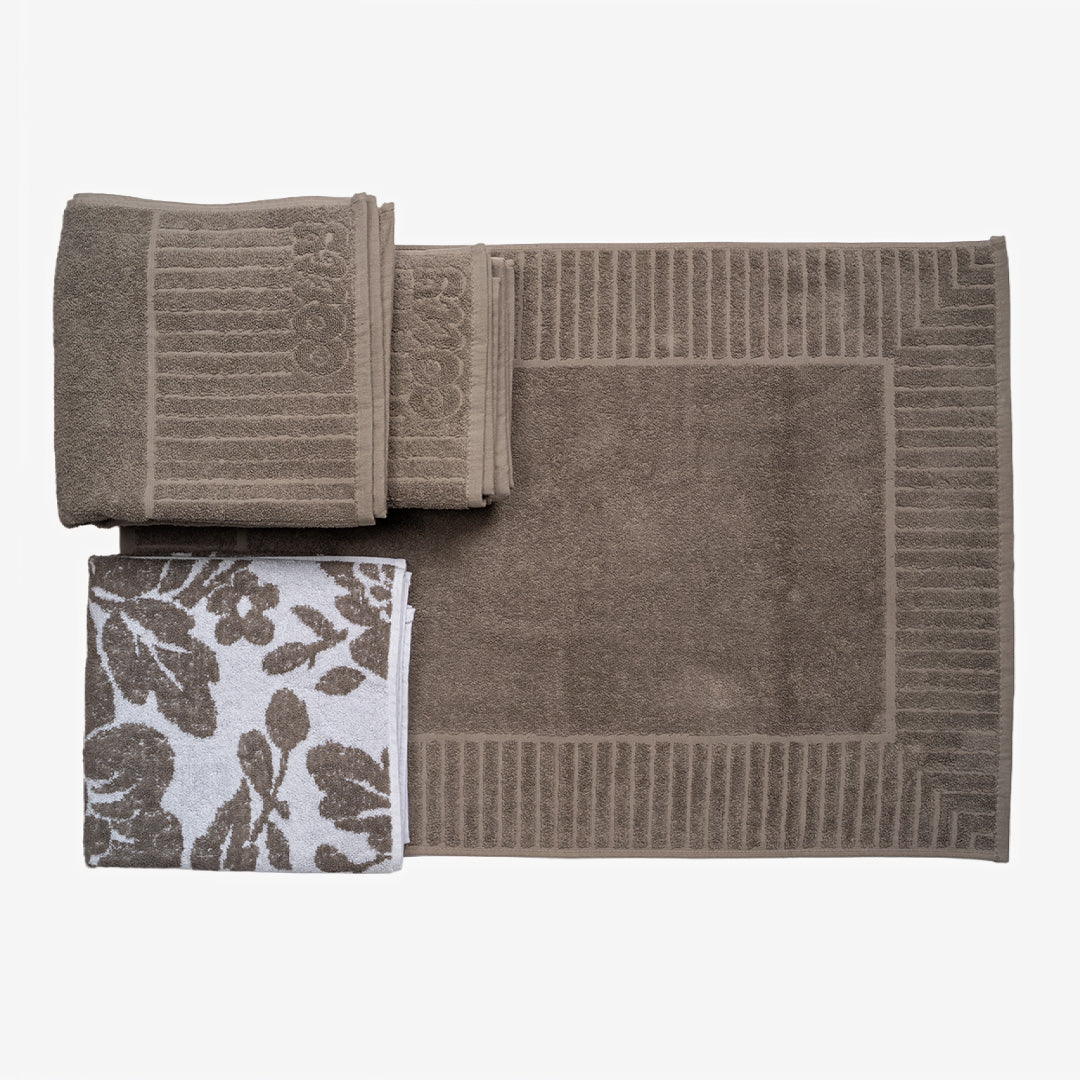 Floral Beige Pattern Bath Towel