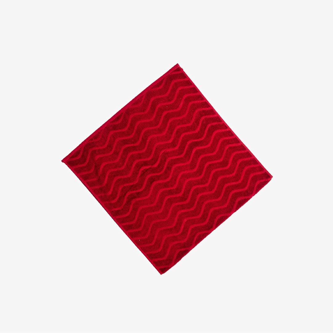 Wavy Burgundy Bath Towel